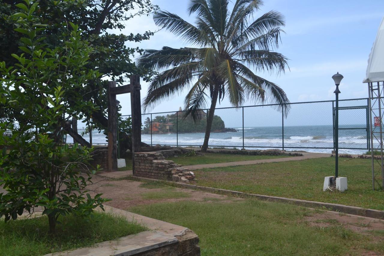 Rest House Matara Hotel Exterior photo