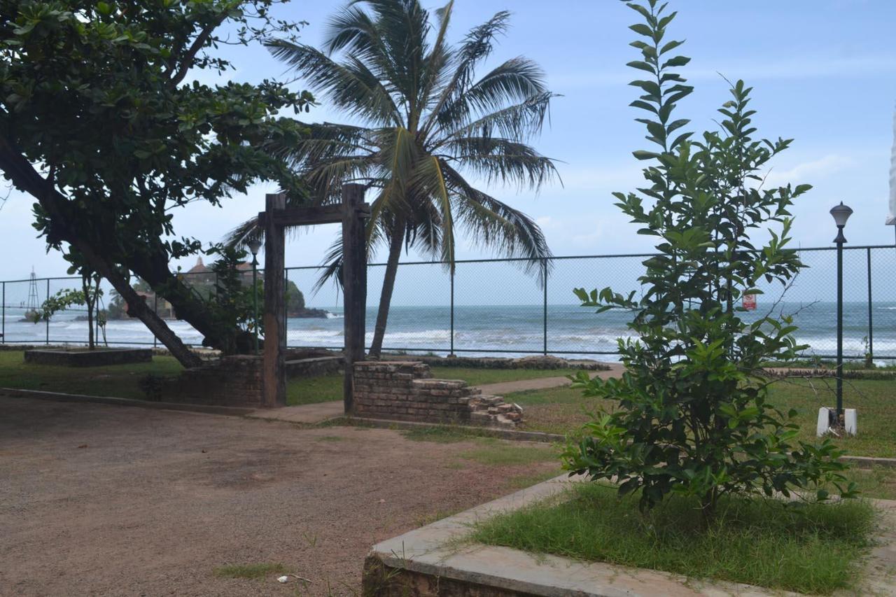 Rest House Matara Hotel Exterior photo