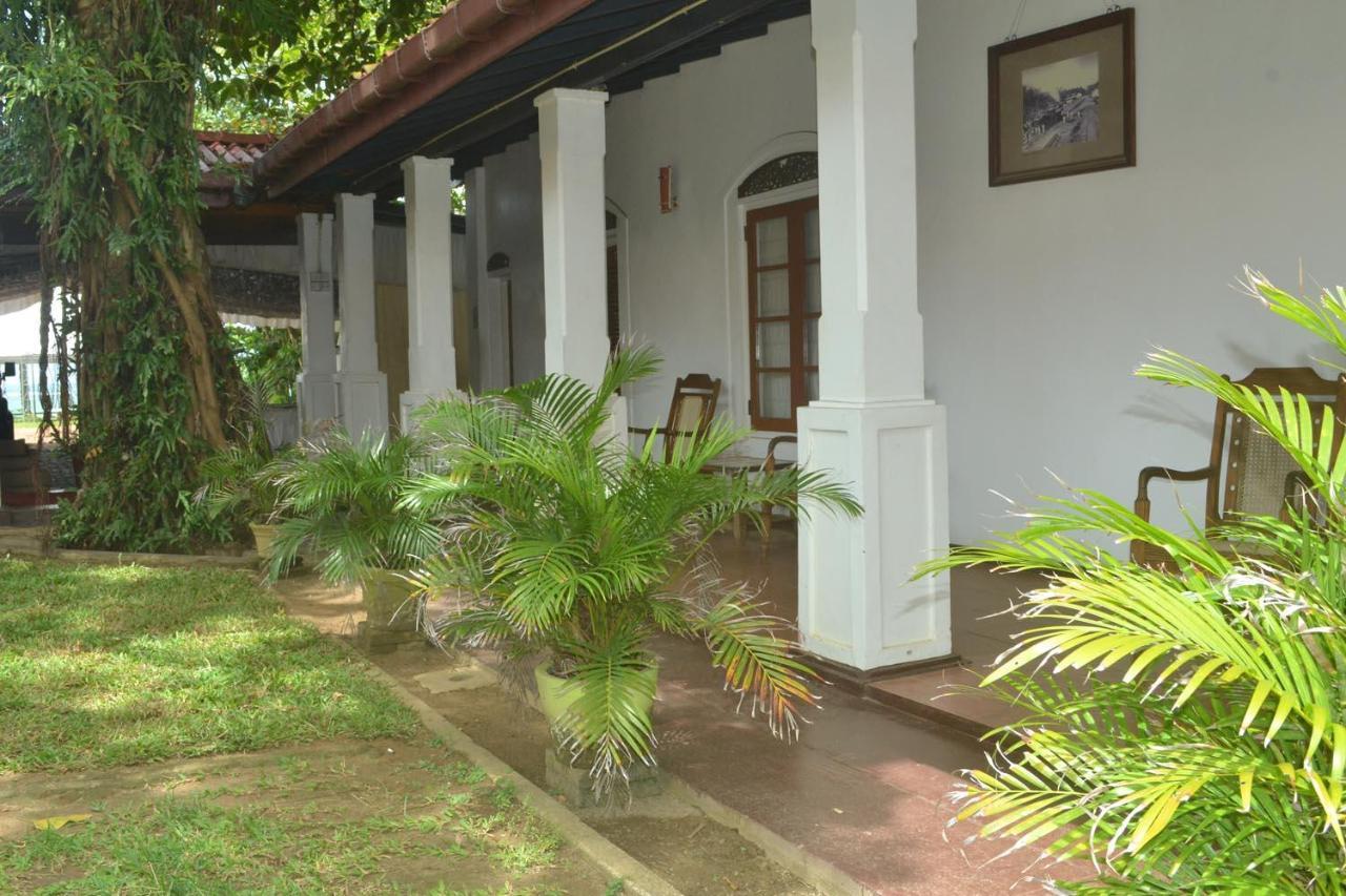Rest House Matara Hotel Exterior photo